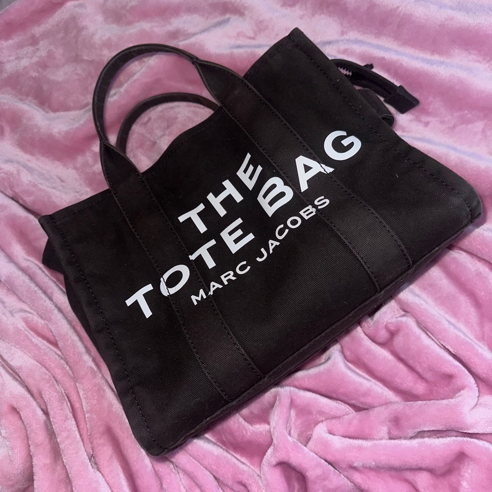 MARC JACOBS: The Tote Bag Medium (black)